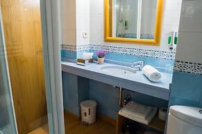 Oriente Suites