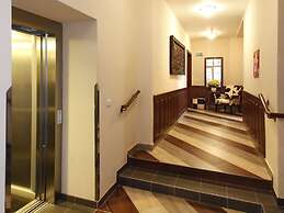 Anyday Apartments