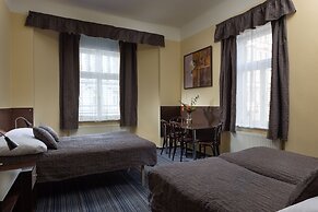Anyday Apartments
