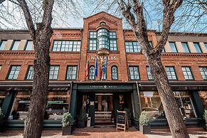 Navalis Hotel