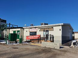 Sundre Motor Inn