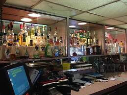 Sundre Motor Inn