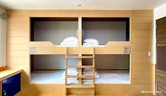 Backpacker's Home