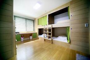 Backpacker's Home