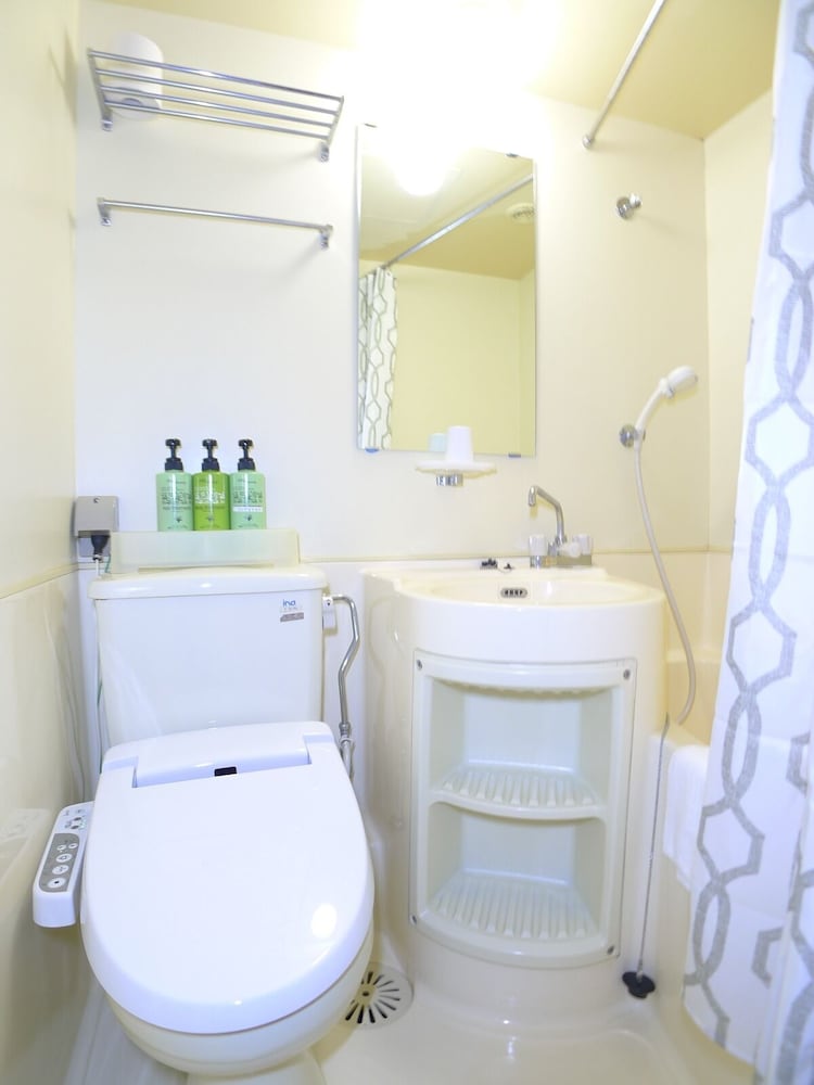 New Makomo Hotel