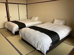 New Makomo Hotel