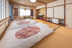 New Makomo Hotel