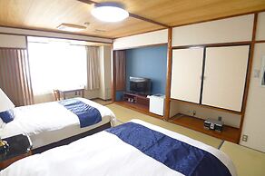 New Makomo Hotel