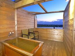 New Makomo Hotel