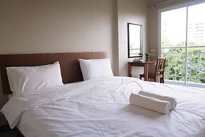 Chompu Nakarin Apartment