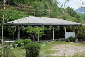 Moonriver Lodge