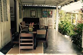 Moonriver Lodge