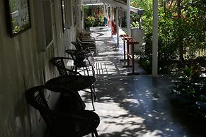 Moonriver Lodge
