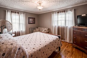 Jeddore Lodge B & B