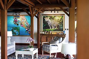 Playa Cativo Lodge