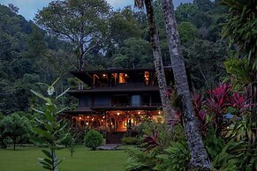 Playa Cativo Lodge