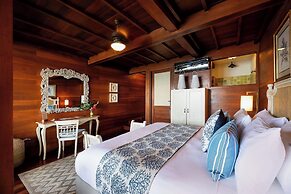 Playa Cativo Lodge