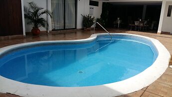 Maracas Inn