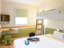 ibis budget Courbevoie Paris la Defense 1