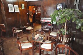Oakwood Hotel