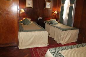 Oakwood Hotel