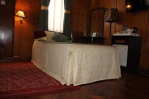 Oakwood Hotel