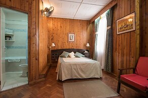 Oakwood Hotel
