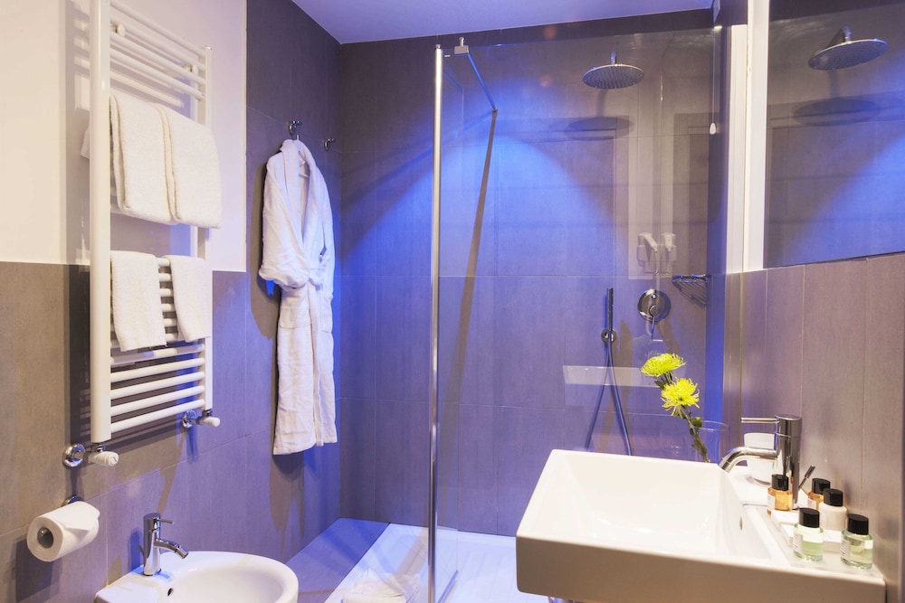 Giuturna Boutique Hotel