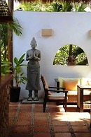 Raingsey Bungalow