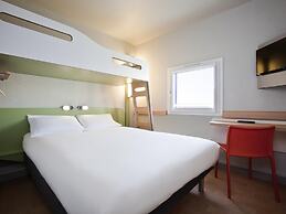 ibis budget Pontault Combault RN4 Marne la Vallée