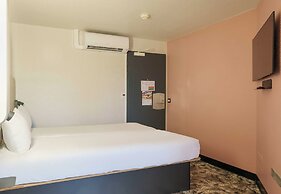 B&B HOTEL Troyes Centre