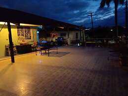 The Red Hut Inn