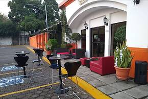 Farallones Hotel