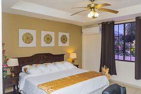 Farallones Hotel