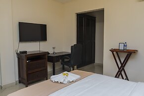 Farallones Hotel