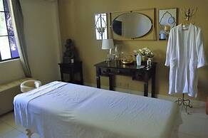 Farallones Hotel