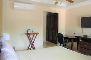 Farallones Hotel