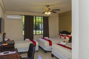 Farallones Hotel
