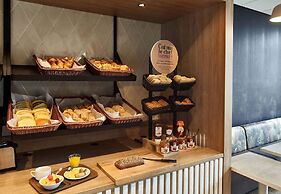 B&B Hotel Cergy Pierrelaye