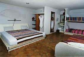 Safari Inn