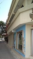 Safari Inn