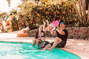 Banana Palms Hotel