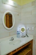 Banana Palms Hotel