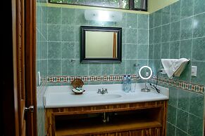 Banana Palms Hotel