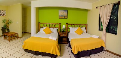 Banana Palms Hotel