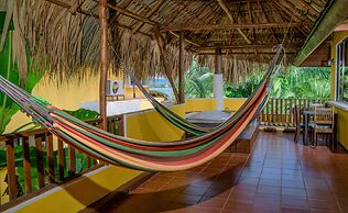 Banana Palms Hotel