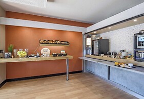 B&B Hotel Nimes Caissargues