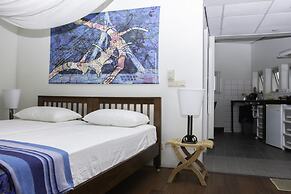 Boom Apartments