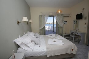 Alexandra's Rooms