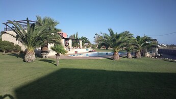 Kallicrates Village